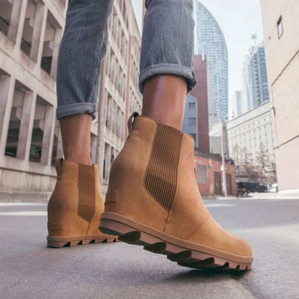 Sorel Women's Joan of Arctic Wedge II Chelsea Boots, Size 9, Color Camel